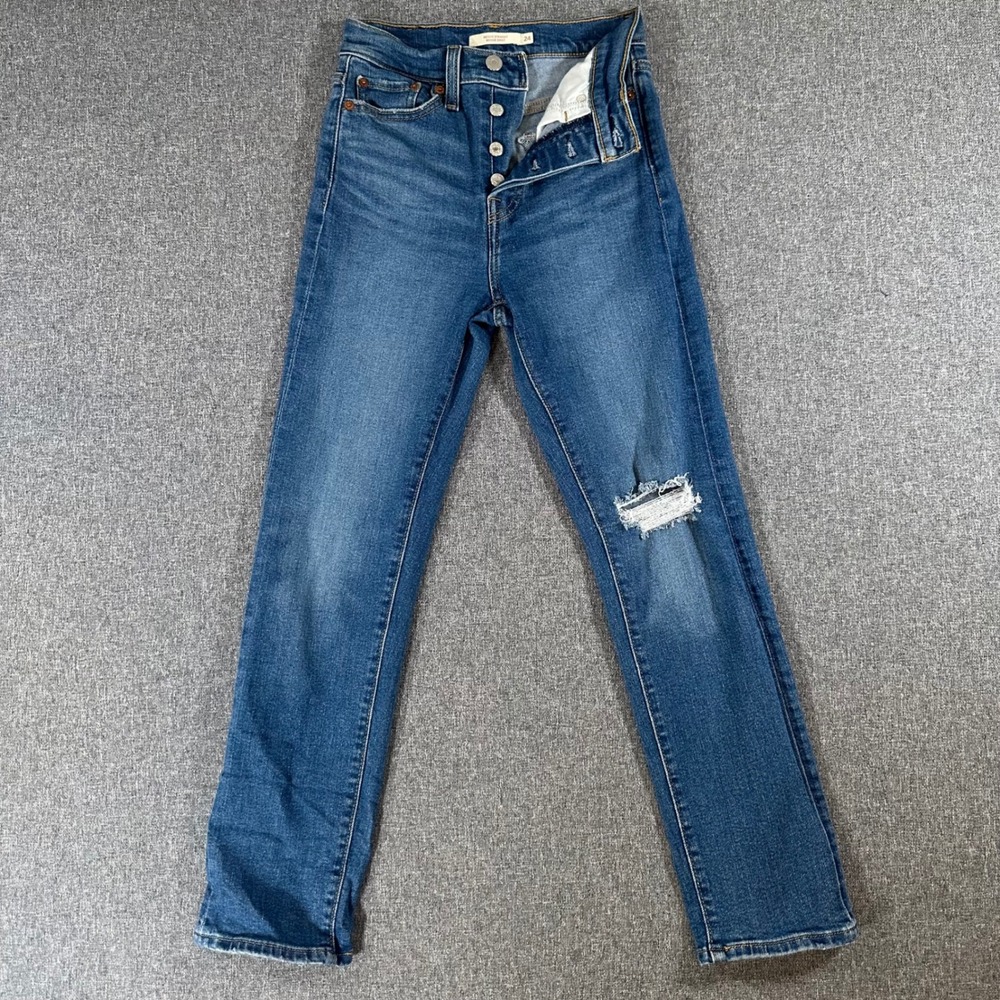 Levis Wedgie Straight Jeans Womens 24x28 Blue Distressed High Rise Button Fly